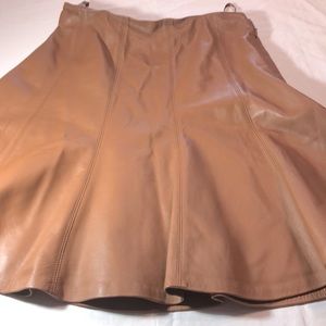 White House Black Market leather skirt (💎